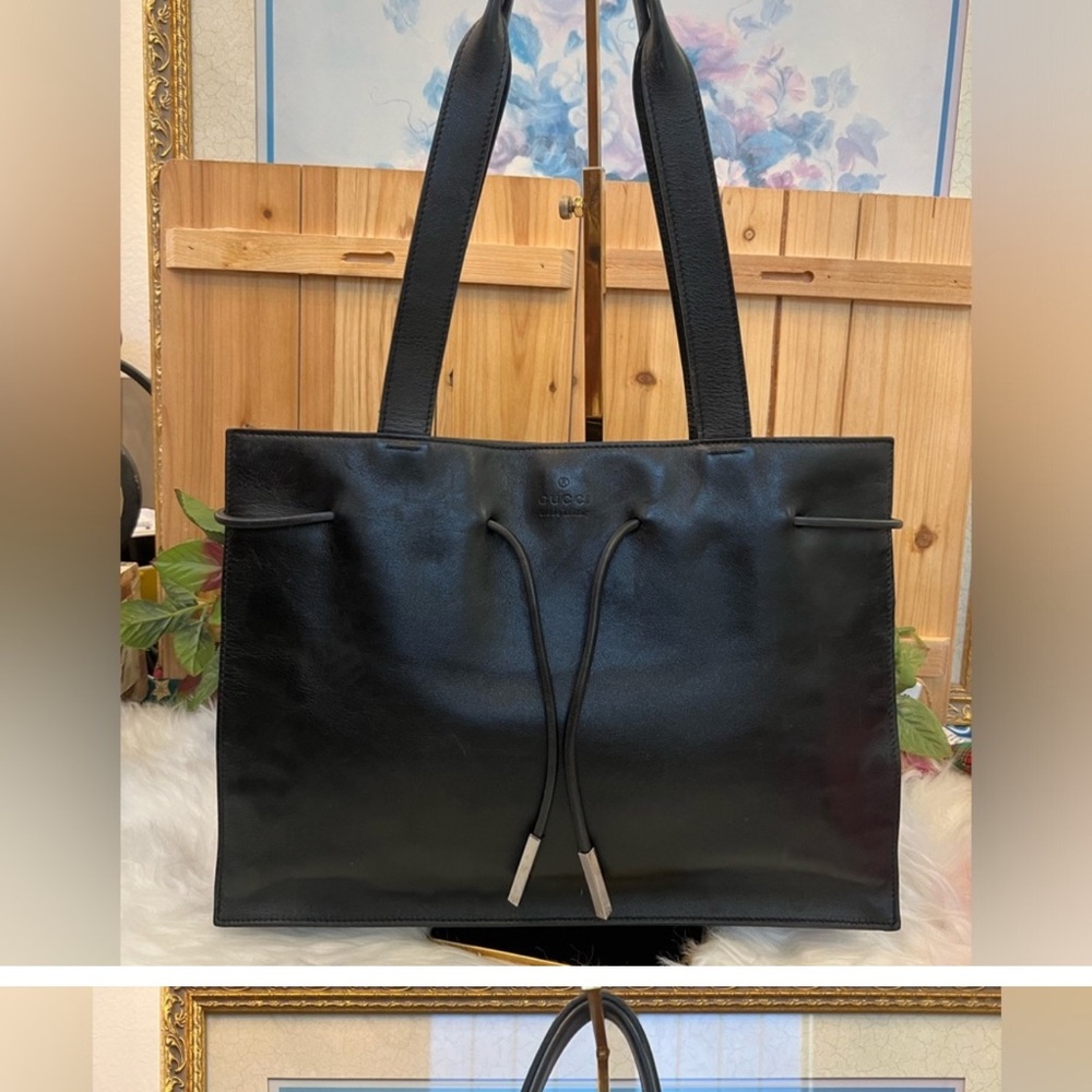 Vintage Gucci Black Leather Tote.  9”x12”x3.25”